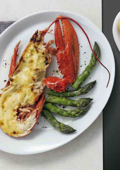 Hummer Und Spargelspitzen Mit Orange Gratiniert